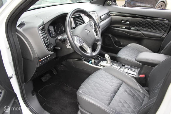 Mitsubishi Outlander - Afbeelding 18 van 30