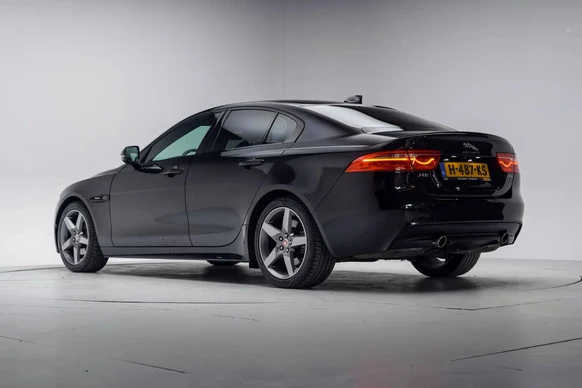 Jaguar XE - Afbeelding 3 van 30