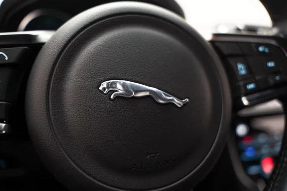 Jaguar XE - Afbeelding 19 van 30