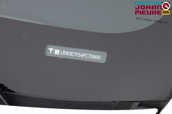 Tesla Model 3 - Afbeelding 6 van 6