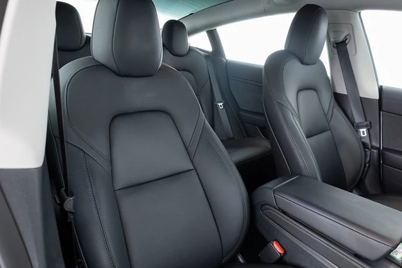 Tesla Model 3 - Afbeelding 5 van 23