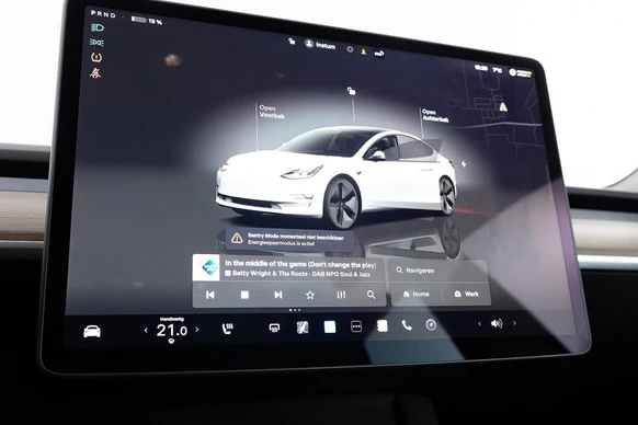 Tesla Model 3 - Afbeelding 13 van 23