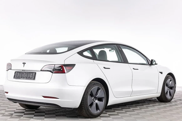 Tesla Model 3 - Afbeelding 21 van 23