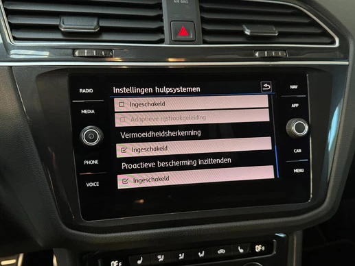 Volkswagen Tiguan - Afbeelding 26 van 28