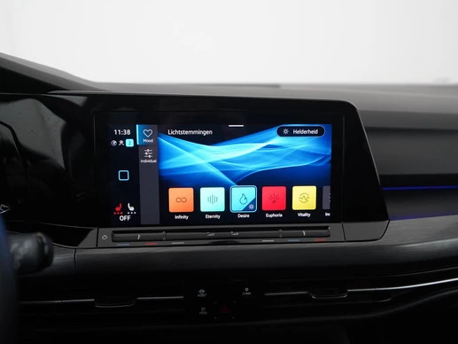 Volkswagen Golf - Afbeelding 22 van 30