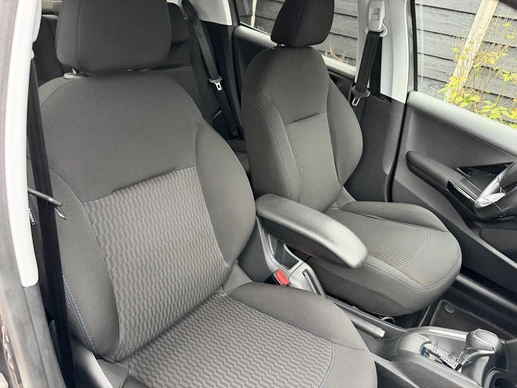 Peugeot 208 - Afbeelding 12 van 30