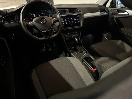 Volkswagen Tiguan - Afbeelding 16 van 30