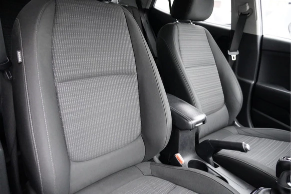 Kia Stonic - Afbeelding 17 van 25