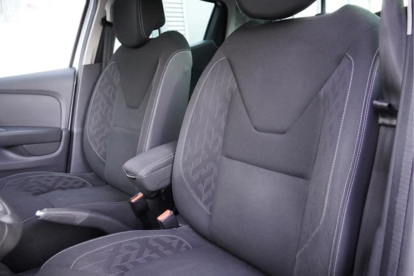 Renault Clio - Afbeelding 11 van 28