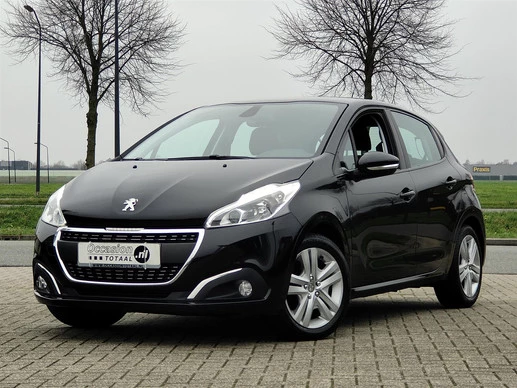 Peugeot 208 - Afbeelding 1 van 19