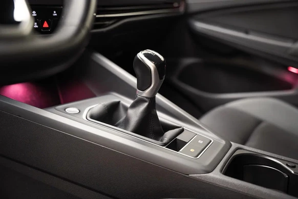 Volkswagen Golf - Afbeelding 23 van 30