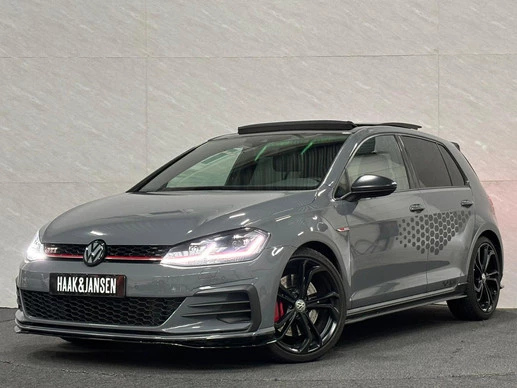 Volkswagen Golf - Afbeelding 1 van 28