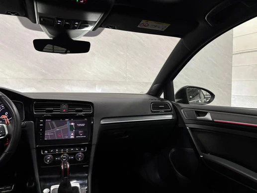 Volkswagen Golf - Afbeelding 13 van 28