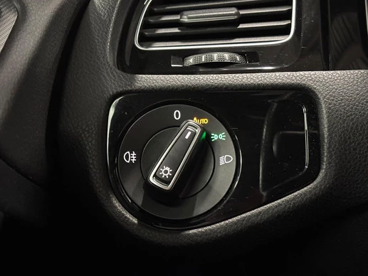 Volkswagen Golf - Afbeelding 24 van 28