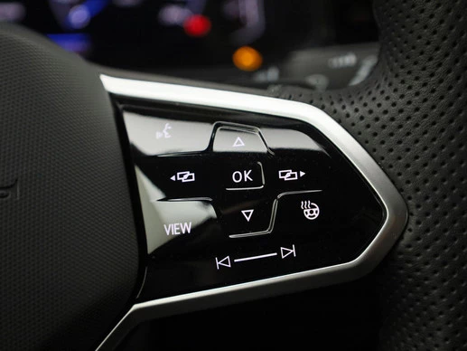 Volkswagen T-Roc - Afbeelding 24 van 30