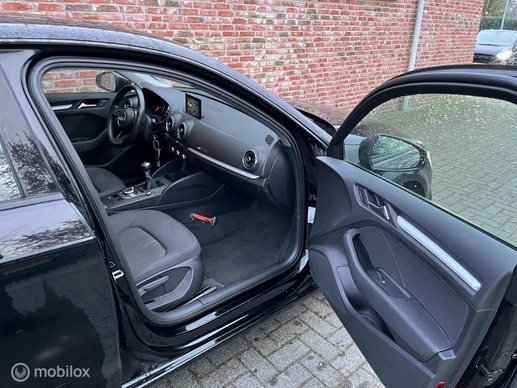 Audi A3 - Afbeelding 17 van 19