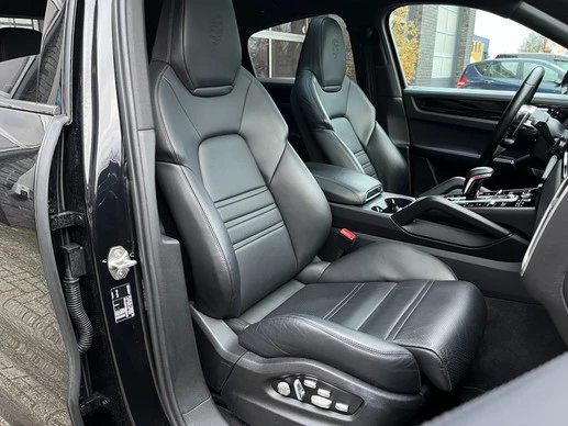 Porsche Cayenne - Afbeelding 18 van 30