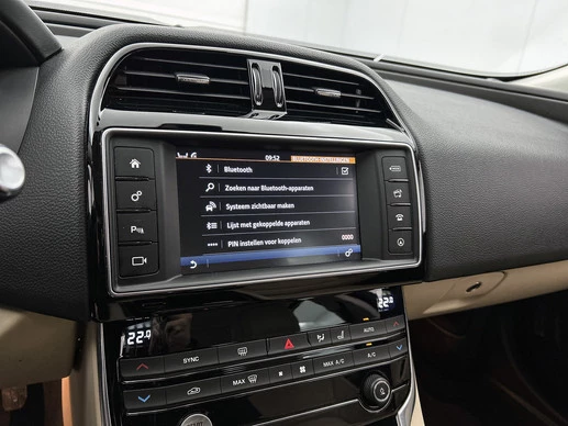 Jaguar XE - Afbeelding 13 van 30