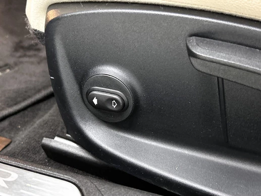 Jaguar XE - Afbeelding 19 van 30