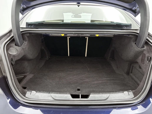 Jaguar XE - Afbeelding 21 van 30