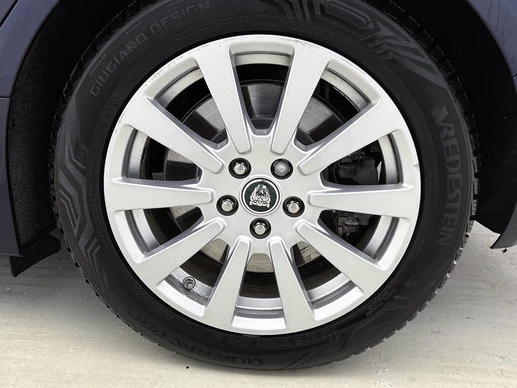 Jaguar XE - Afbeelding 30 van 30