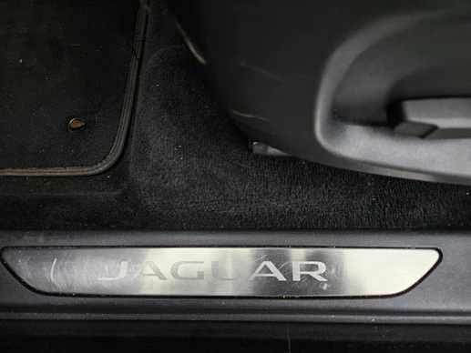 Jaguar E-PACE - Afbeelding 23 van 30