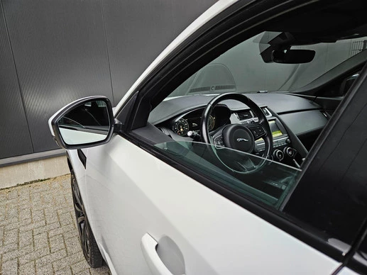 Jaguar E-PACE - Afbeelding 29 van 30