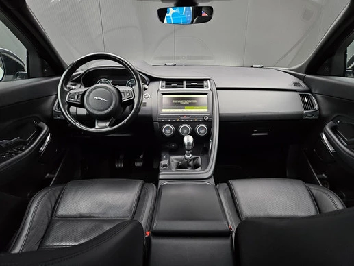 Jaguar E-PACE - Afbeelding 17 van 30
