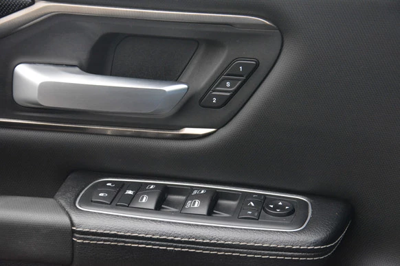Dodge Ram 1500 - Afbeelding 25 van 30
