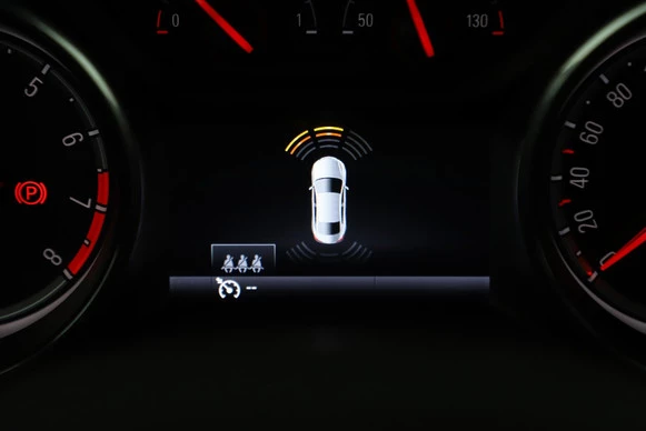 Opel Astra - Afbeelding 20 van 25