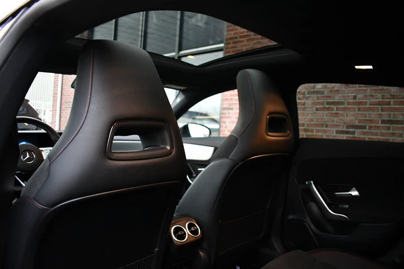 Mercedes-Benz CLA - Afbeelding 10 van 30
