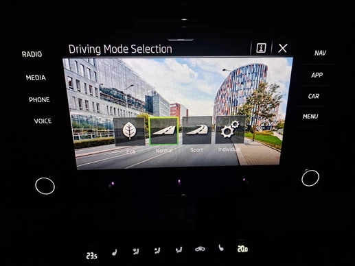 Škoda Karoq - Afbeelding 5 van 9