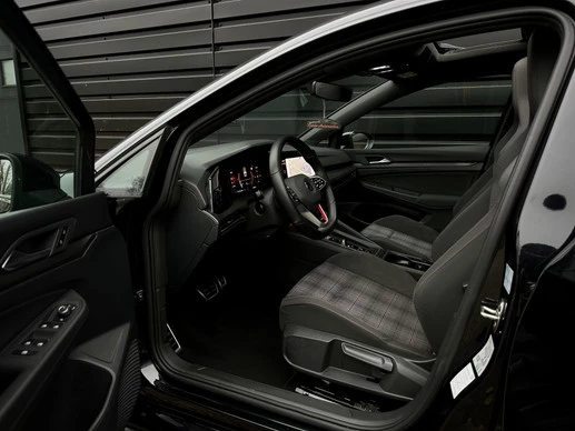 Volkswagen Golf - Afbeelding 18 van 30