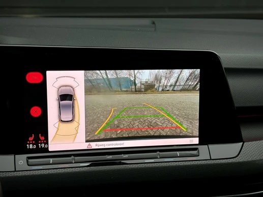 Volkswagen Golf - Afbeelding 22 van 30