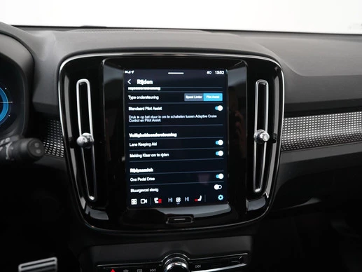 Volvo XC40 - Afbeelding 22 van 30