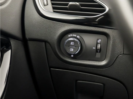 Opel Astra - Afbeelding 25 van 30