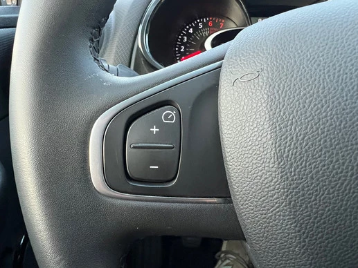 Renault Clio - Afbeelding 24 van 26