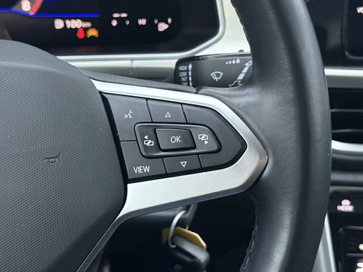 Volkswagen T-Roc - Afbeelding 17 van 30