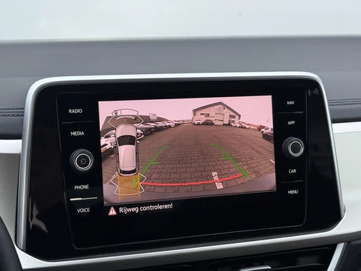 Volkswagen T-Roc - Afbeelding 21 van 30