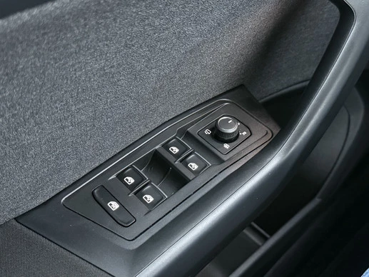 Volkswagen T-Roc - Afbeelding 11 van 30