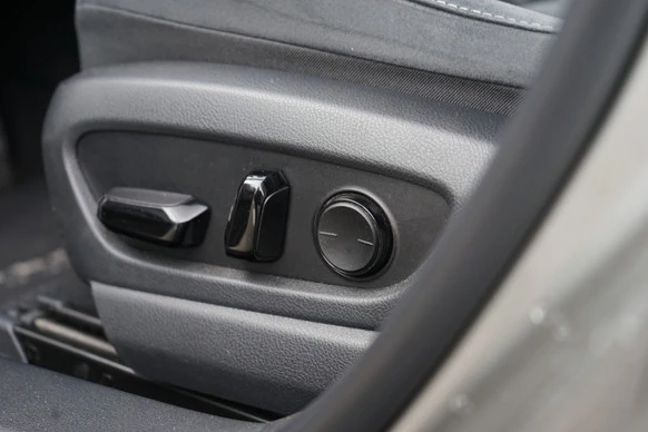 Lexus UX - Afbeelding 17 van 28