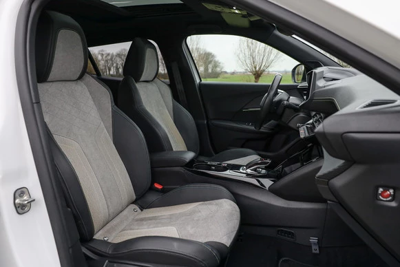 Peugeot e-2008 - Afbeelding 10 van 30