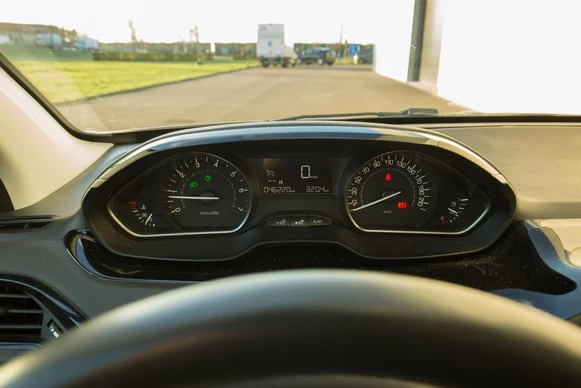 Peugeot 208 - Afbeelding 7 van 18