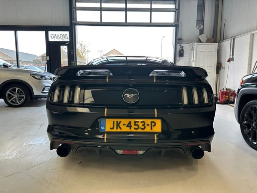 Ford Mustang - Afbeelding 3 van 21