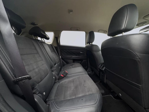 Mitsubishi Outlander - Afbeelding 25 van 30