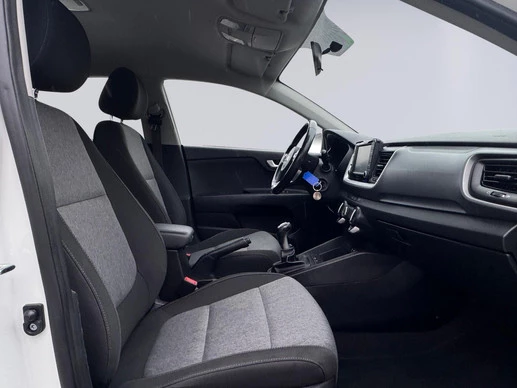 Kia Stonic - Afbeelding 14 van 30