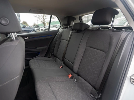 Volkswagen Golf - Afbeelding 14 van 30