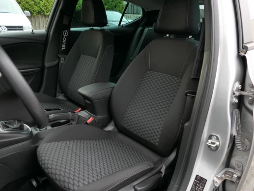 Opel Astra - Afbeelding 18 van 30