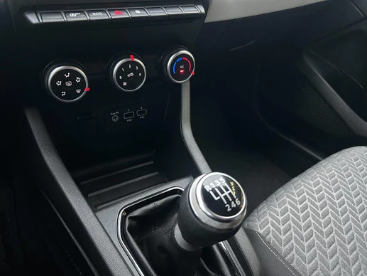 Renault Clio - Afbeelding 16 van 18