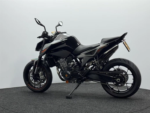KTM 790 Duke - Afbeelding 10 van 17